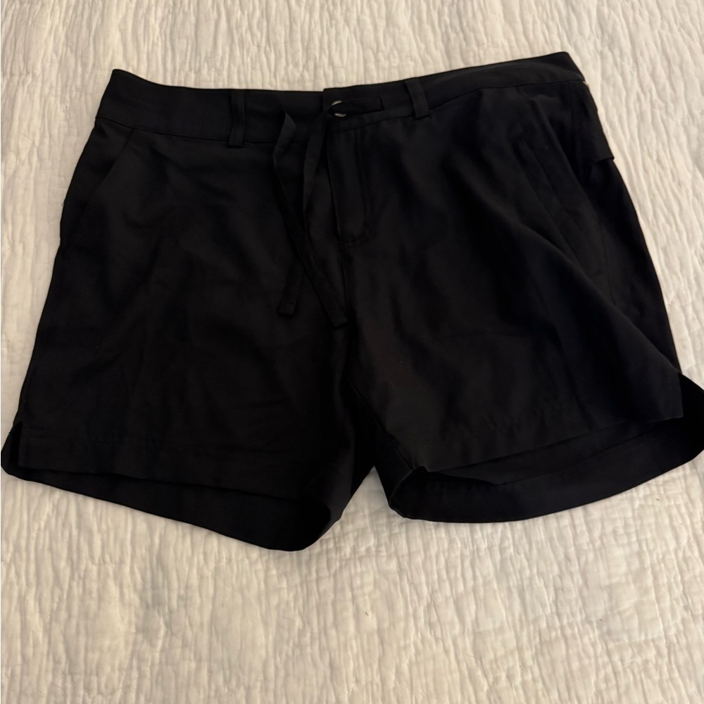 MAGELLAN Shorts / NWT. Quick Dri, pockets. Size L